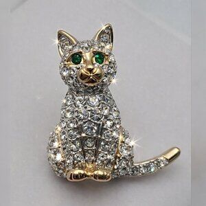 Swarovski Cat Pin Gold-ToneClear Crystals Emerald Green Eyes 1”